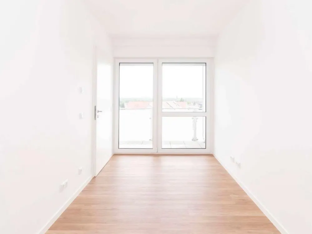 Sonnige, helle und moderne 3-Raum-Wohnung mit Balkon und FBH