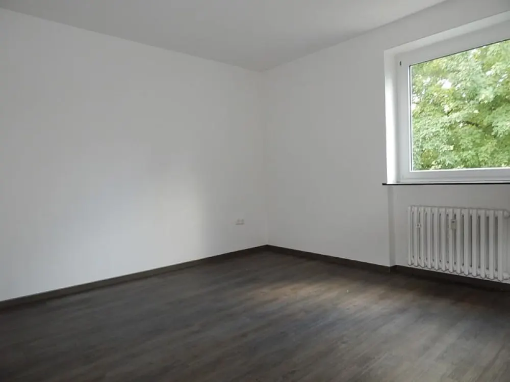 3-Zimmer-Wohnung mit Balkon und renoviert