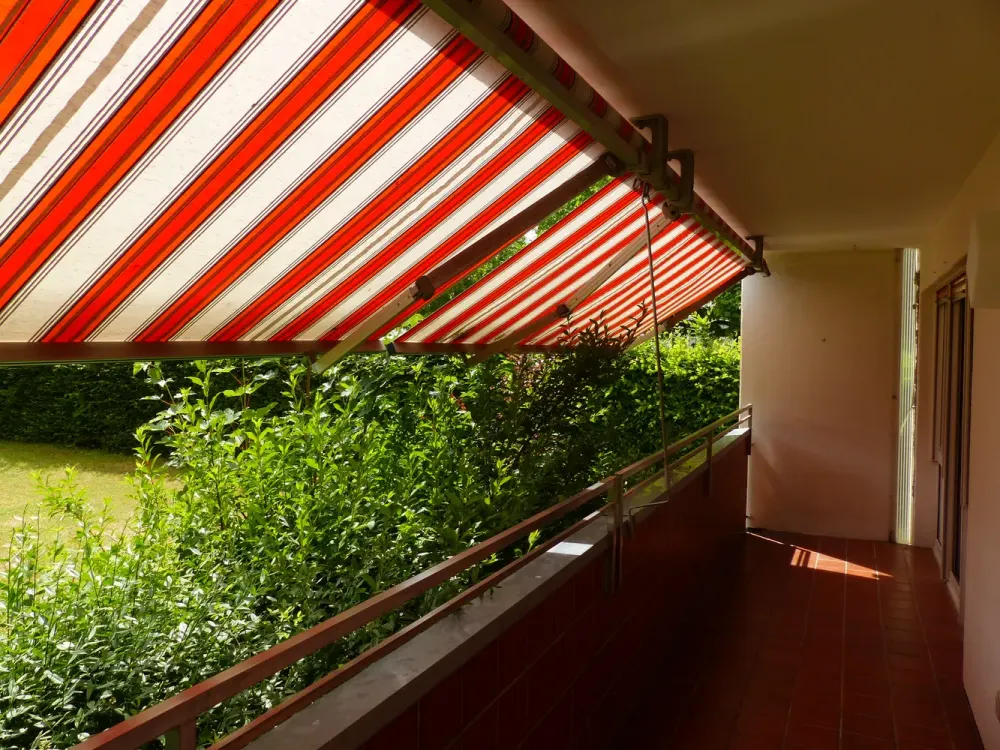 Helle 3-Zimmer-Wohnung in Erlangen-Bruck mit Südbalkon und Garage