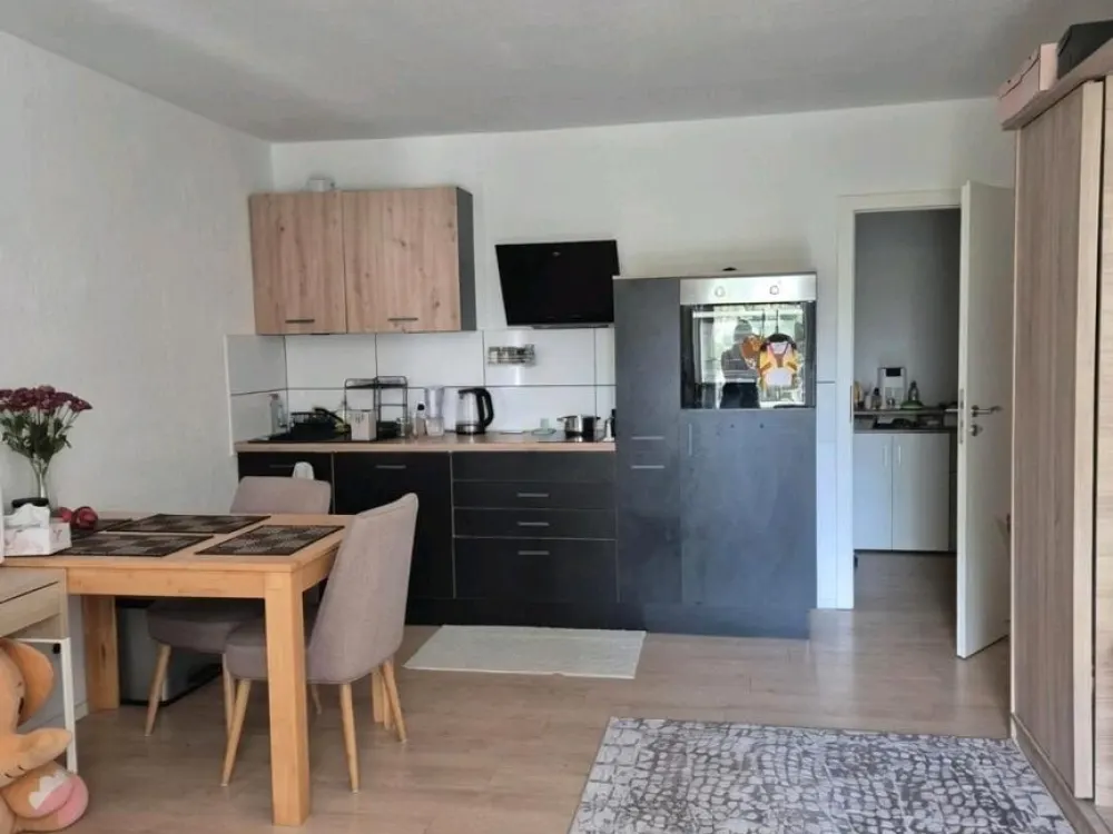 Schöne unmöblierte Wohnung, Unbefristet zu vermieten!