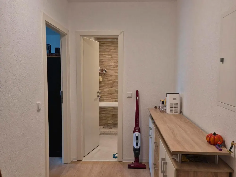 Schöne unmöblierte Wohnung, Unbefristet zu vermieten!