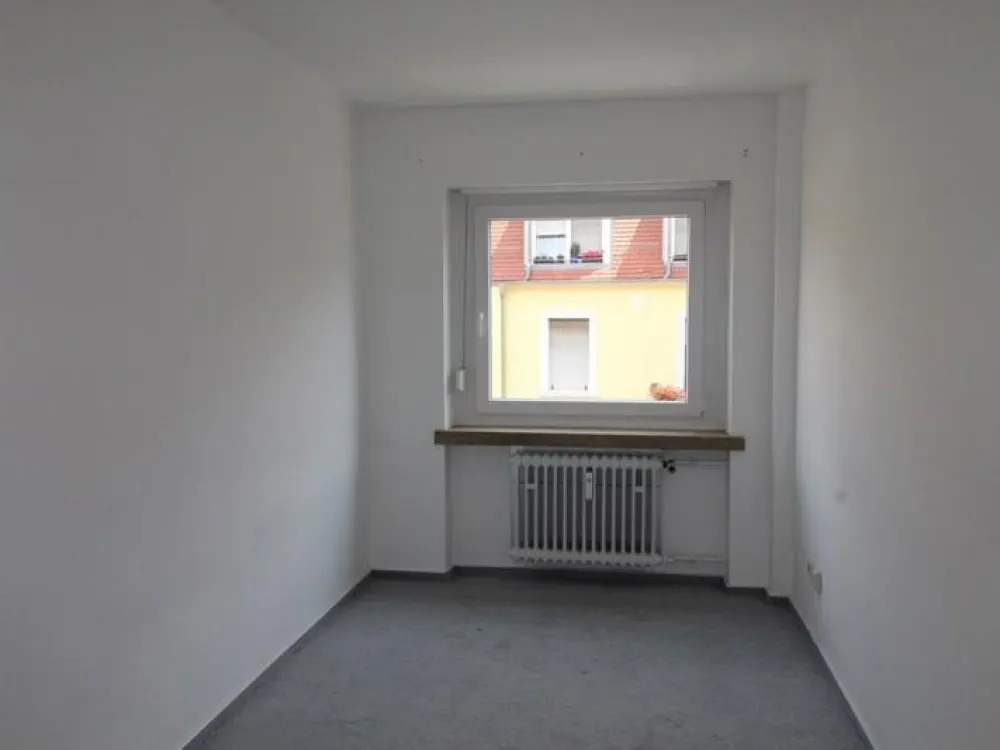 Wohnen in der Weststadt 3 Zimmer im 3. OG mit Aufzug und Balkon