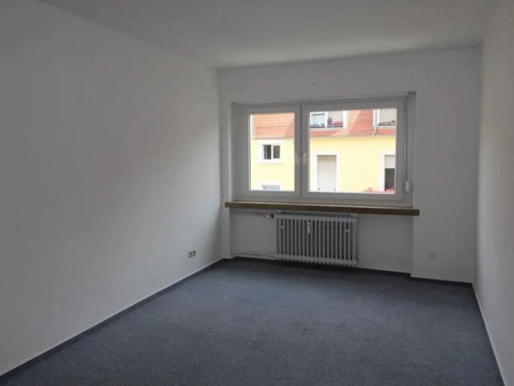 Wohnen in der Weststadt 3 Zimmer im 3. OG mit Aufzug und Balkon