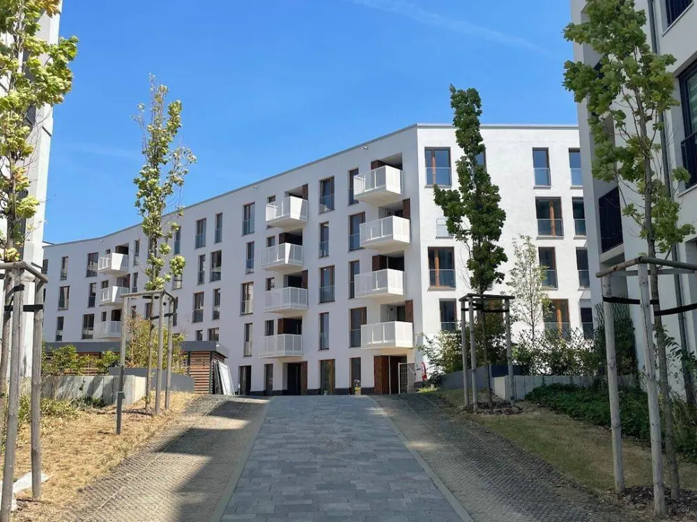 4-Room Apartment with Fitted Kitchen, 2 Bathrooms and 2 Balconies