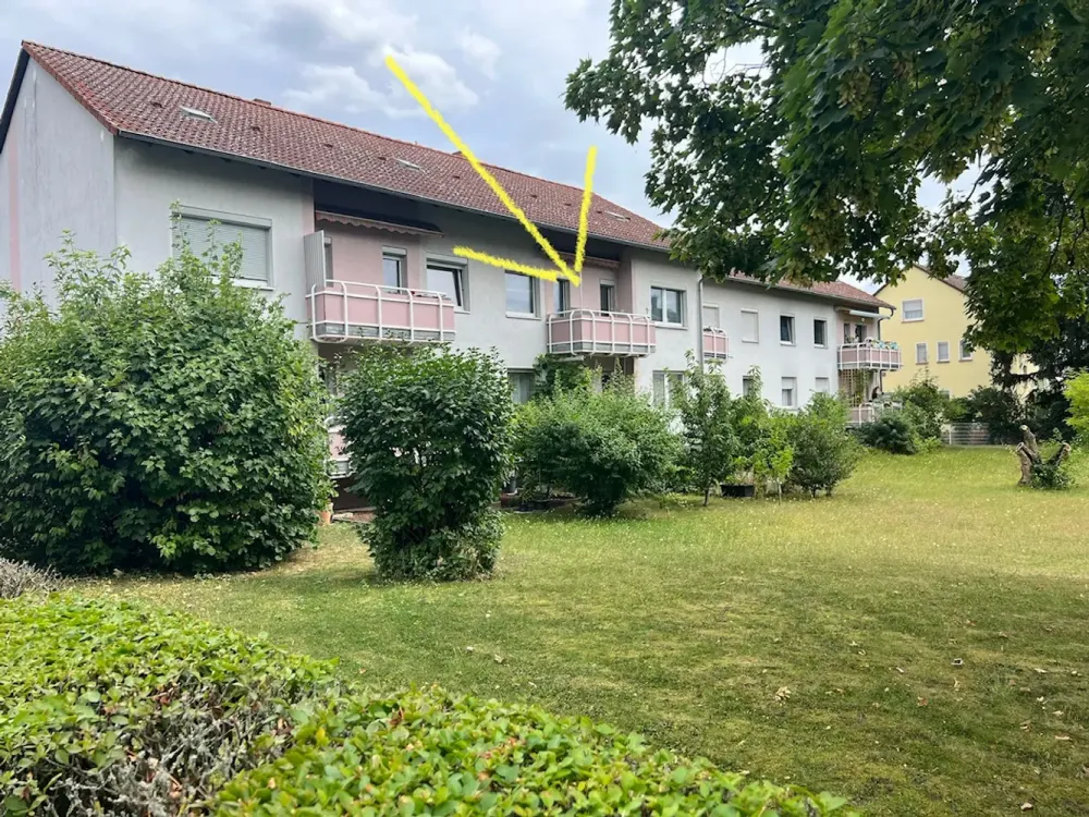 Moderne kernsanierte 3-Zimmer-Wohnung mit Balkon in Frankfurt am Main