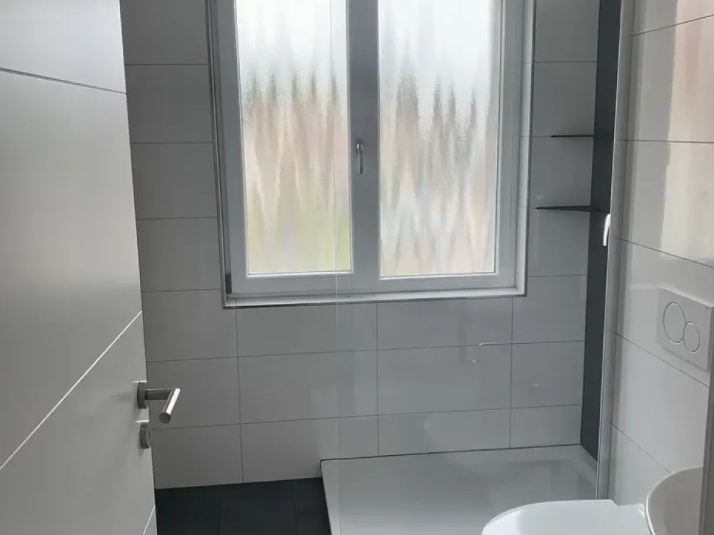 Moderne kernsanierte 3-Zimmer-Wohnung mit Balkon in Frankfurt am Main