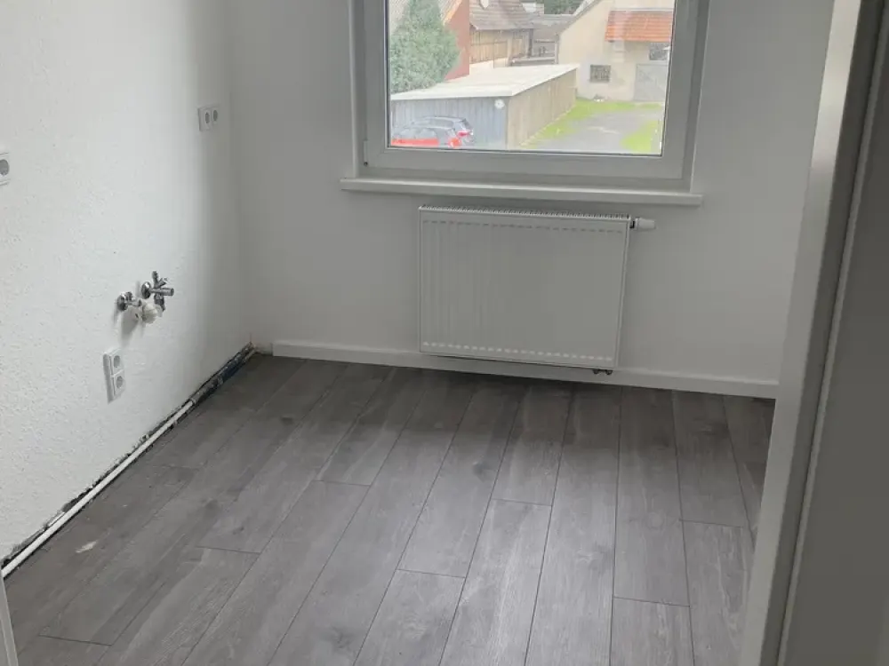 Moderne kernsanierte 3-Zimmer-Wohnung mit Balkon in Frankfurt am Main