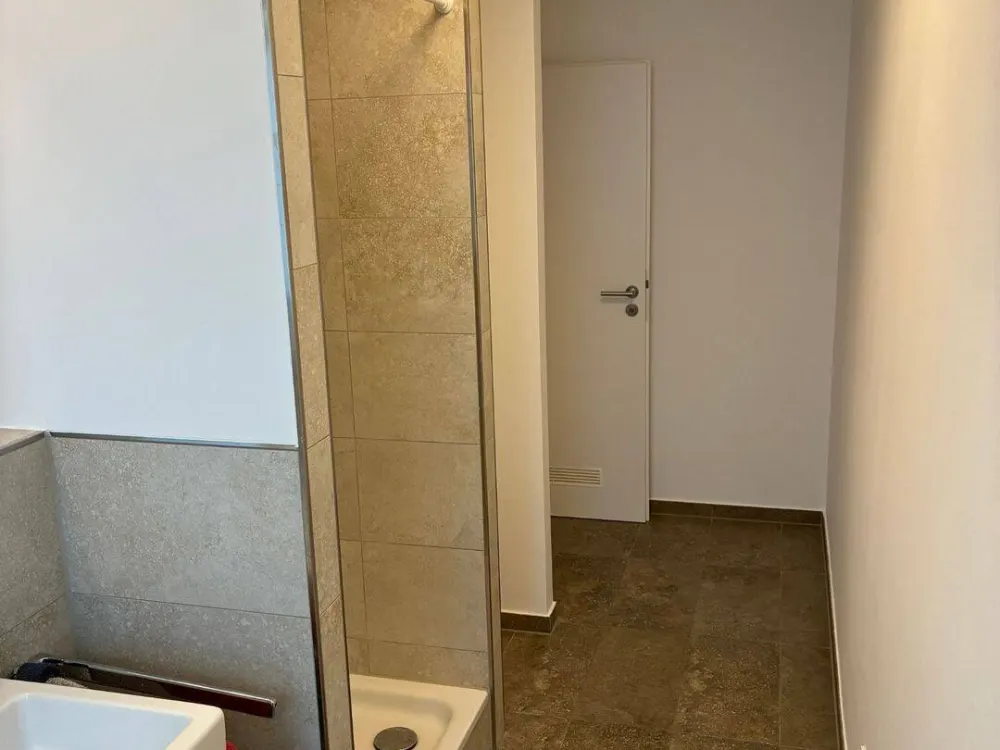 Hochwertiges 1-Zimmer-Apartment mit Balkon und Aufzug in München-Bäckerstraße