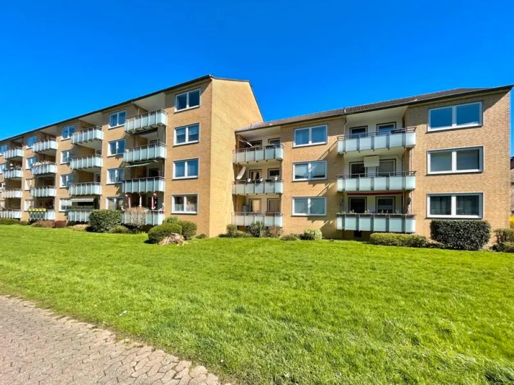 3 Zi. Wohnung mit zwei Balkone in Leichlingen