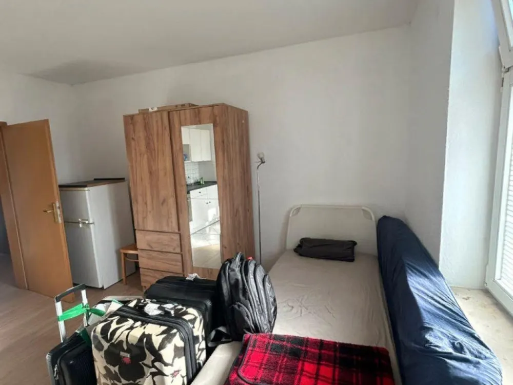 Vollmöblierte 1-Zimmer-Wohnung mit Einbauküche, WLAN und Gartennu
