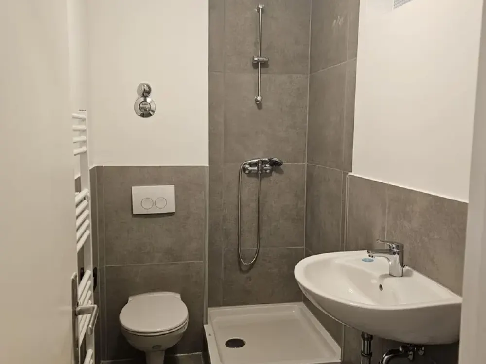Centrally Located Partially Furnished 1-Room Apartment in Excellent Location in Schöneberg (Near Kudamm)