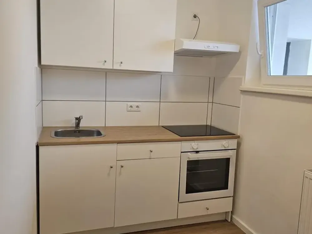 Centrally Located Partially Furnished 1-Room Apartment in Excellent Location in Schöneberg (Near Kudamm)