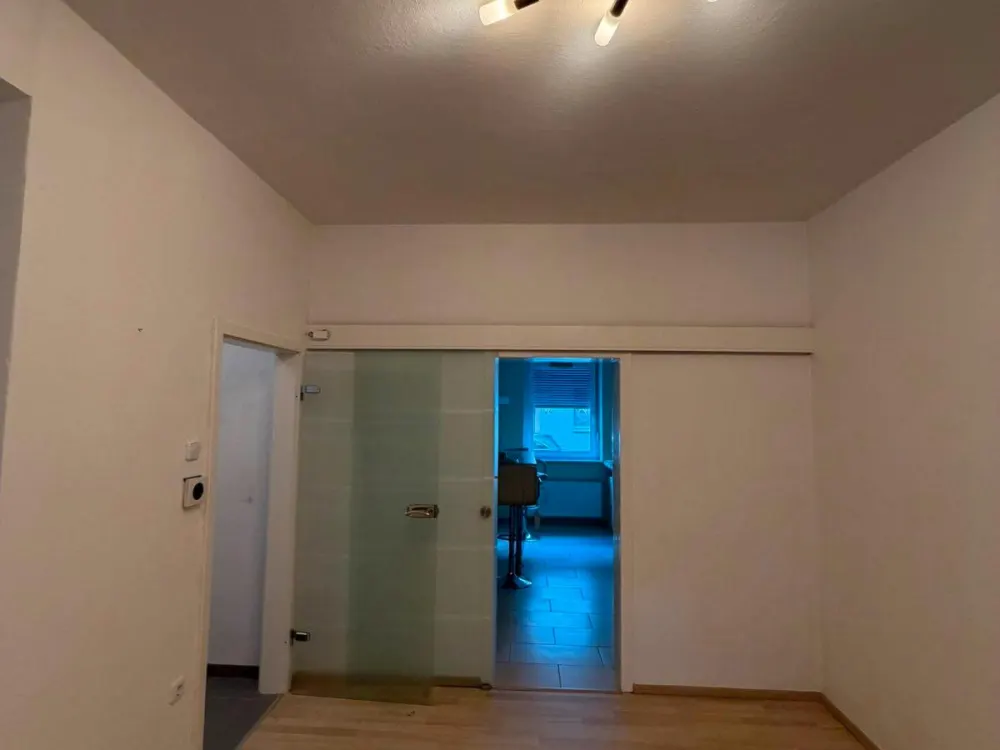 Gepflegte 2,5-Zi.-EG-Wohnung mit privat Terasse