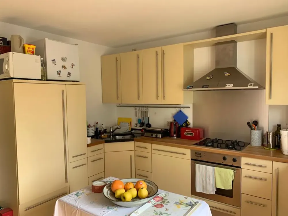 Schöne Maisonette Wohnung in 2-Familienhaus mit einem wunderschönen sehr großen Balkon