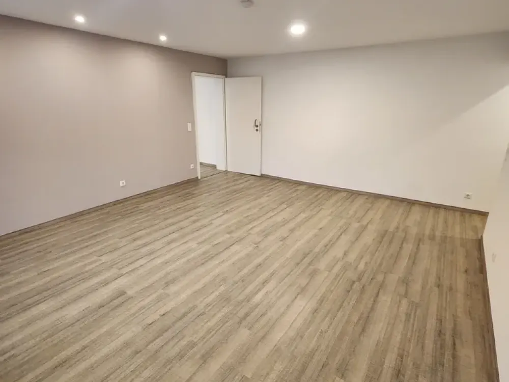 شقة مشتركة كبيرة من 4 غرف مع قبو، Leipziger Str. 495, 118.50 م²