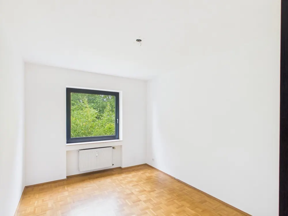 Lichtdurchflutete Dachgeschoss-Maisonettewohnung in einer ruhigen Anliegerstraße in Köln-Junkersdorf