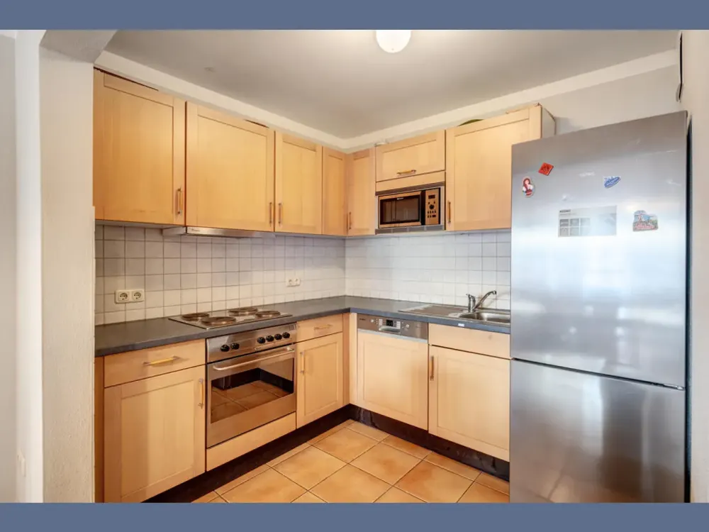 Furnished: Temporary Living in Prime Location Maxvorstadt