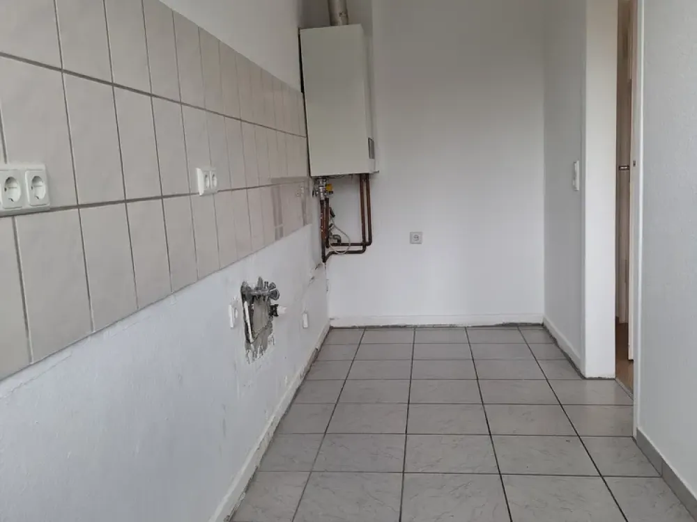 Top sanierte 2 Zi- Wohnung mit Balkon