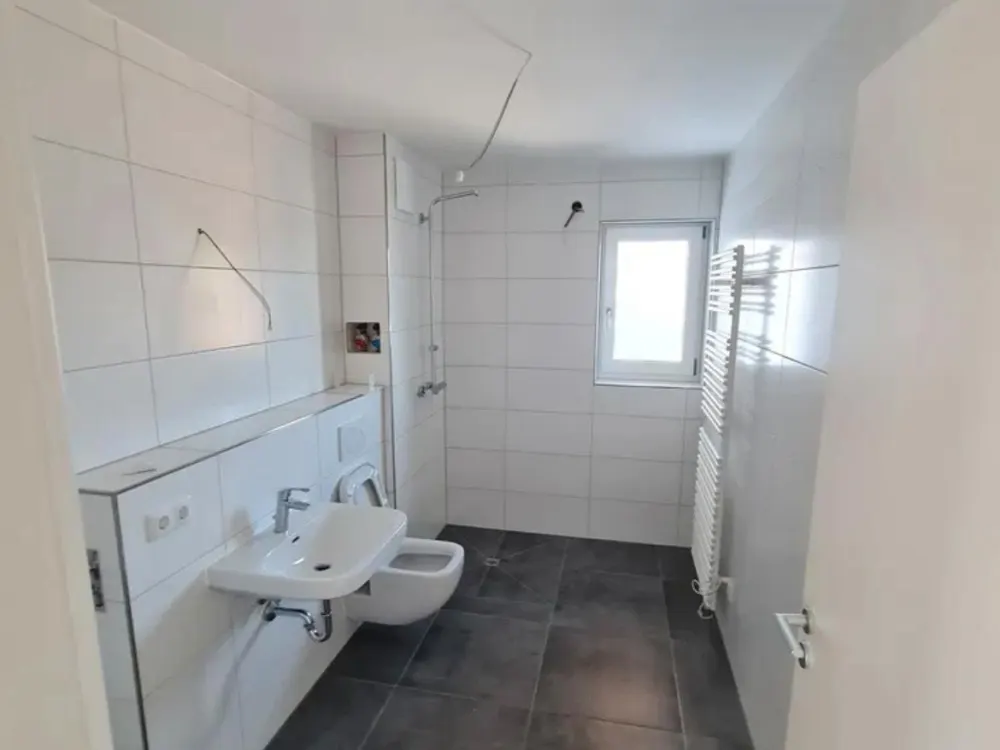 Exklusive 2,5-Zimmer-Wohnung mit Balkon in Aschheim