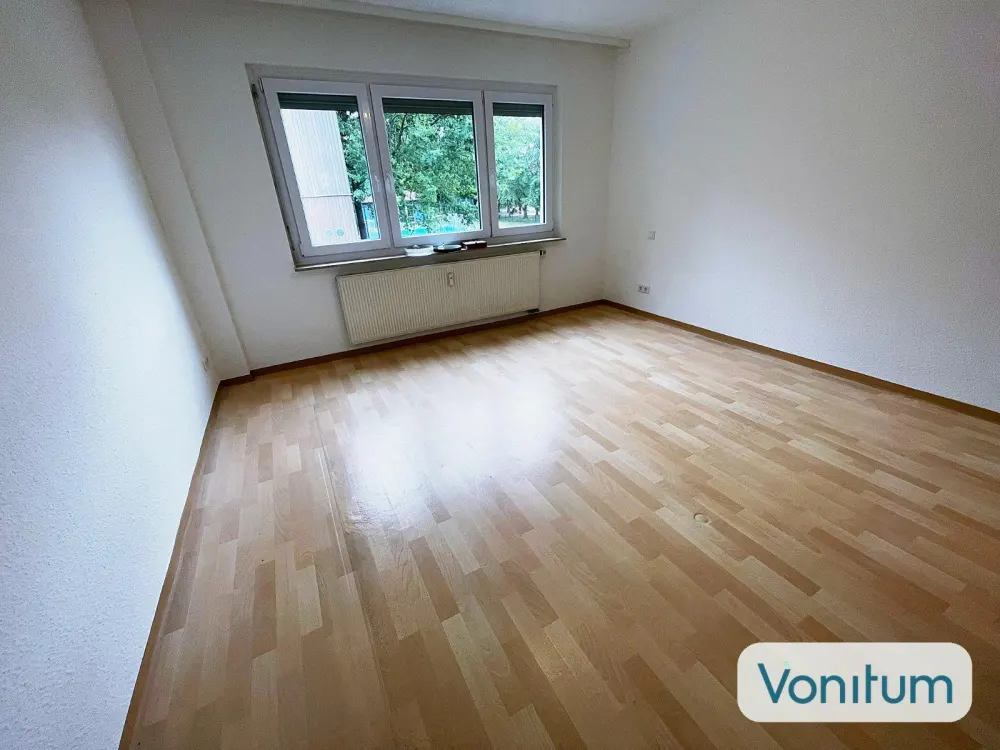 Helle 3-Zimmer-Wohnung mit Balkon und Blick ins Grüne