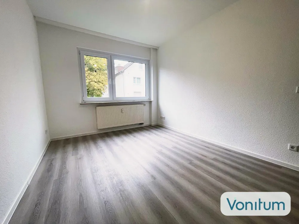 Helle 3-Zimmer-Wohnung mit Balkon und Blick ins Grüne