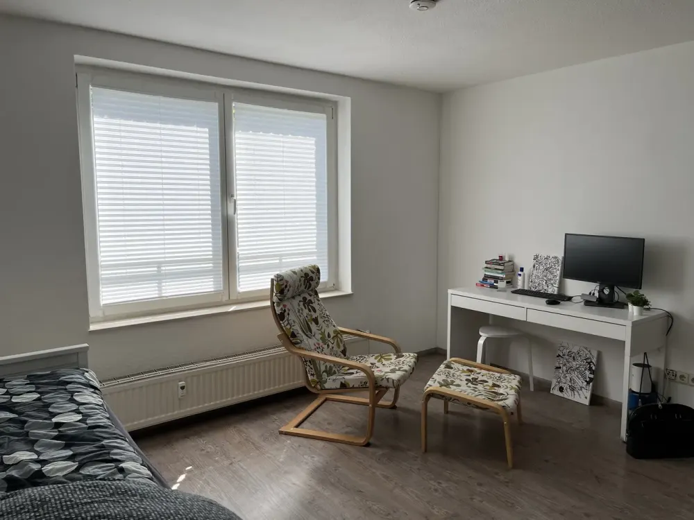 Wersten: Gepflegtes, möbliertes Appartement, ideal für Pendler und Studenten, Nähe Uni
