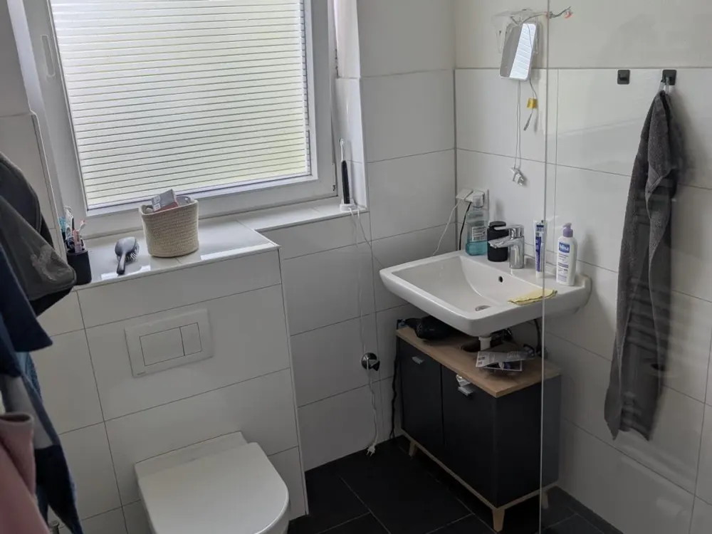 Schöne 4-Zi Wohnung mit Balkon, ab sofort
