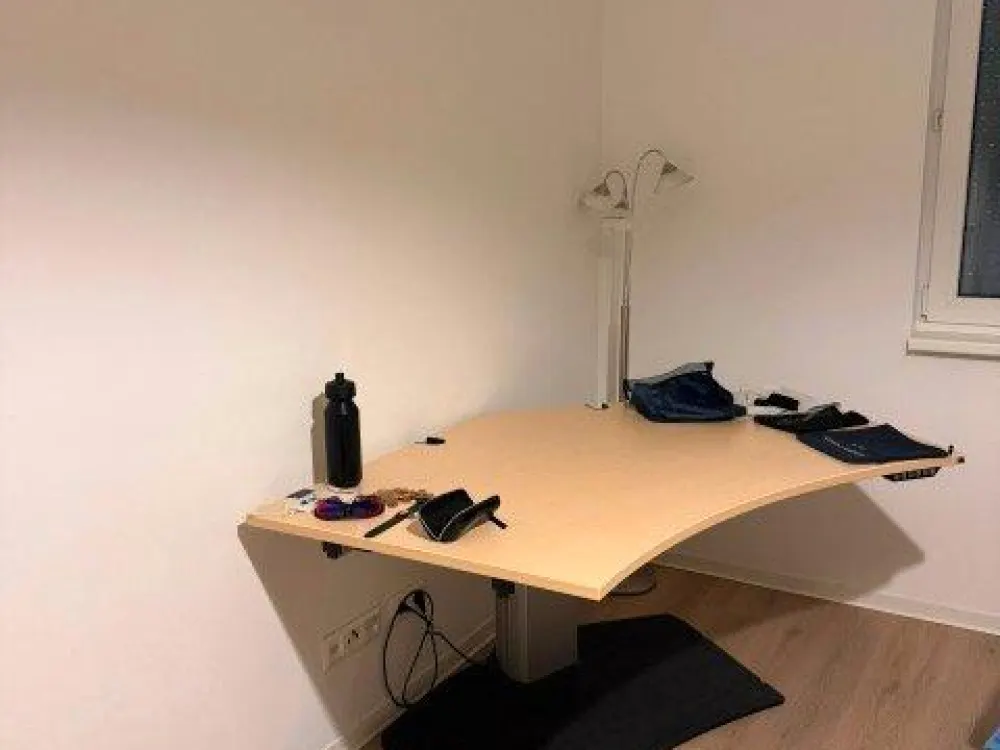 Möblierte 2-Zimmer-Neubauwohnung mit Balkon, ruhige grüne Lage