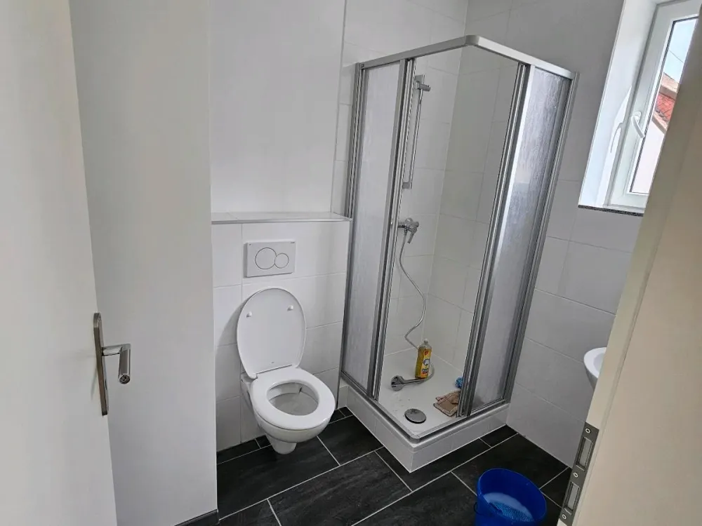 Bright, Newly Renovated Apartment in Güdingen