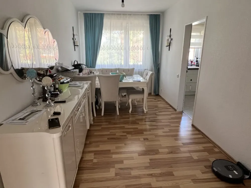 3,5 Zimmer Wohnung mit Balkon in modernisiertem Mehrfamilienhaus