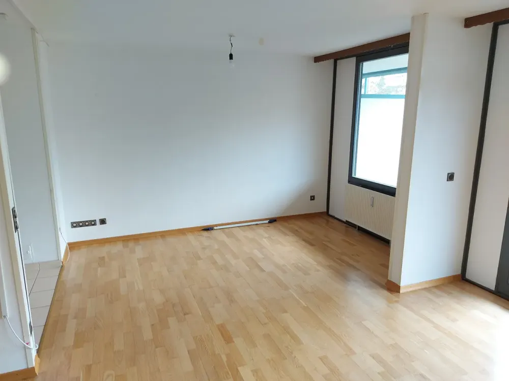 Gepflegte 3-Zimmer-Wohnung mit 2 Balkonen in München-Hadern