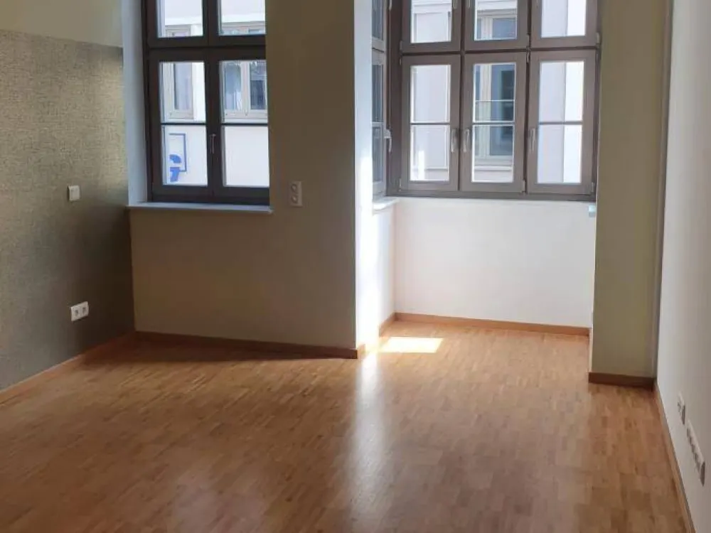 Eindrucksvoll und attraktiv Wohnen in exklusiver Lage am historischen Neumarkt!