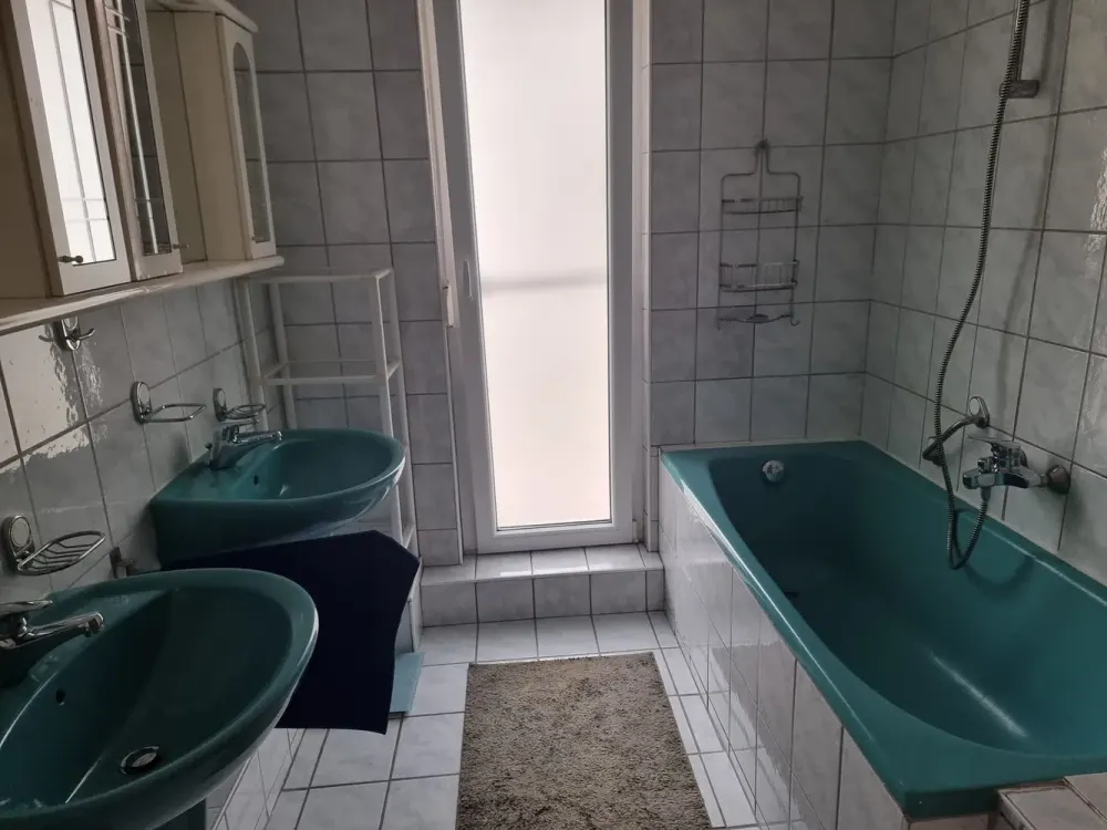 2-Zimmer-Wohnung mit grossem Balkon und EBK in Stuttgart