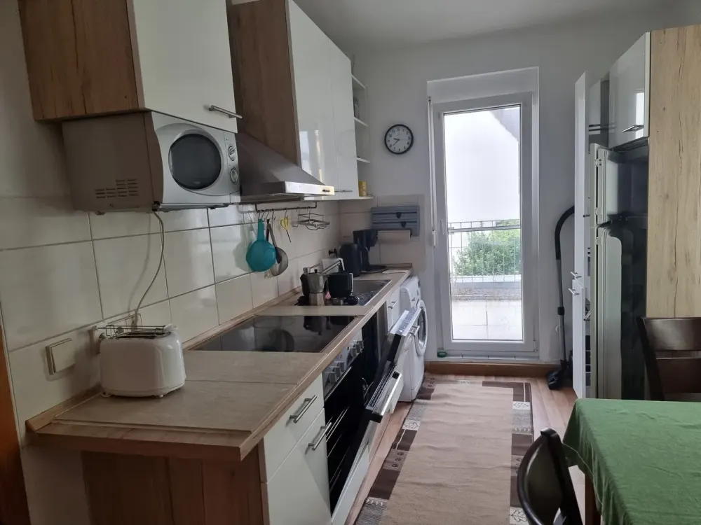 2-Zimmer-Wohnung mit grossem Balkon und EBK in Stuttgart