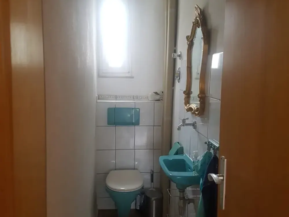 2-Zimmer-Wohnung mit grossem Balkon und EBK in Stuttgart