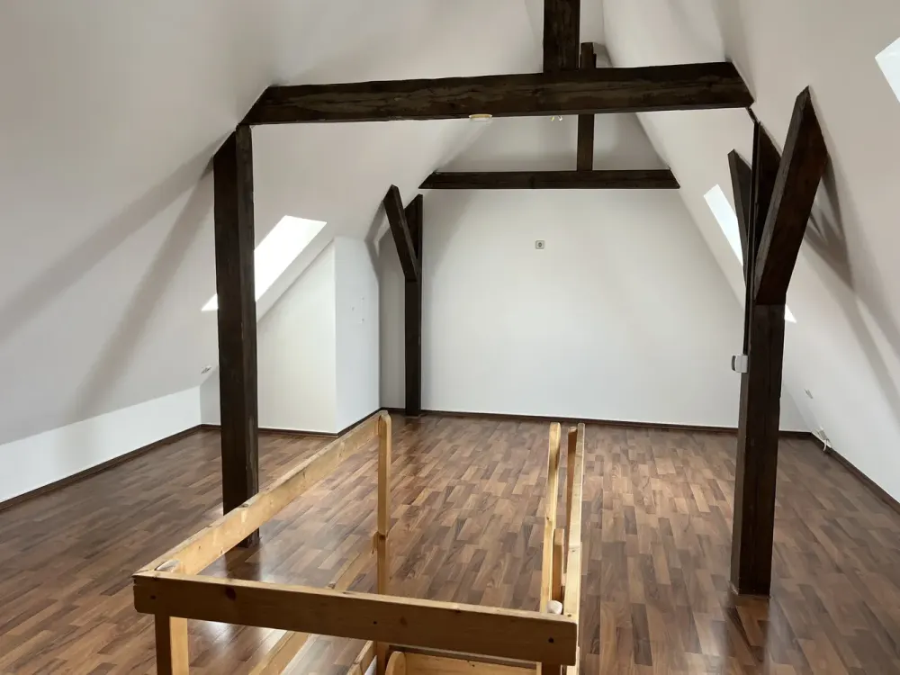 4-Zi.-Maisonette-Wohnung mit Balkon und Einbauküche in ruhiger City-Lage