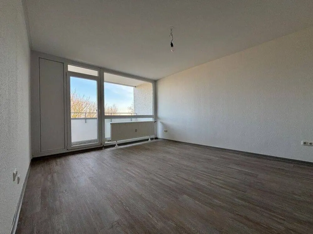 Erstbezug nach Renovierung: 3-Zimmer Wohnung mit Ausblick!