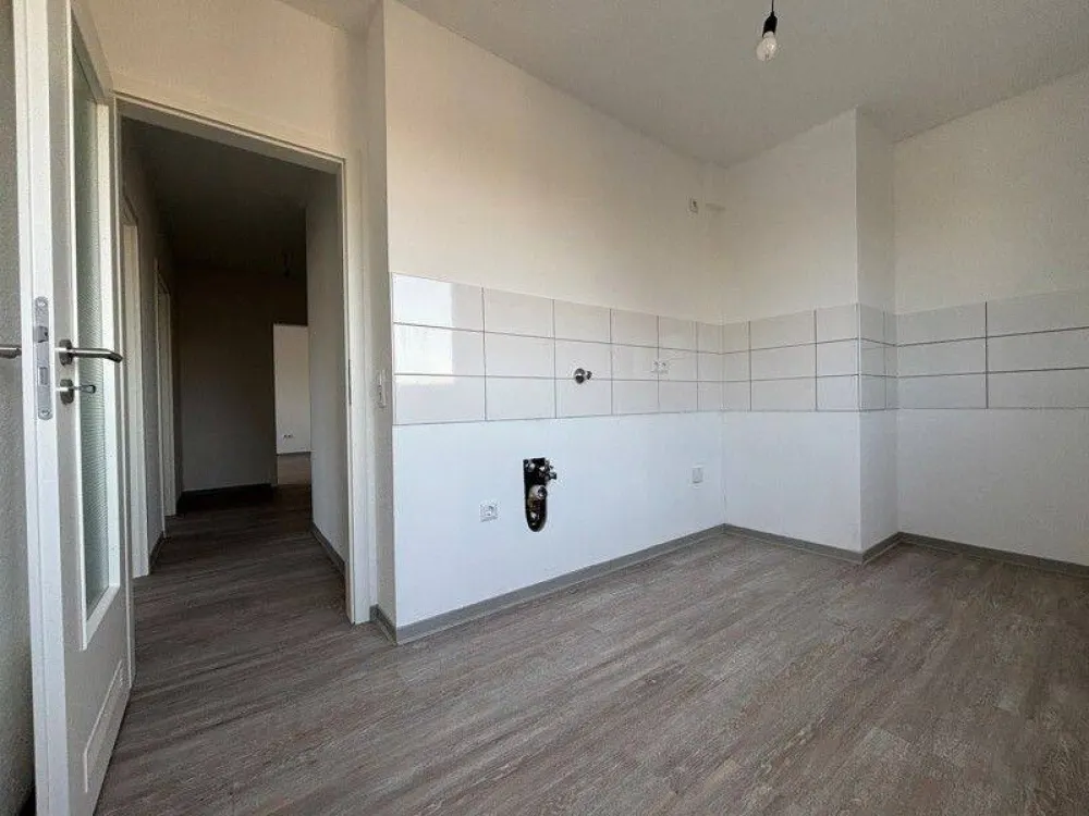 Erstbezug nach Renovierung: 3-Zimmer Wohnung mit Ausblick!