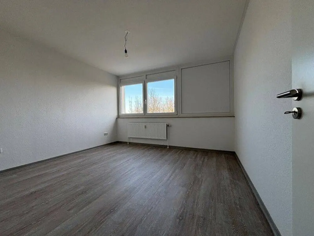 Erstbezug nach Renovierung: 3-Zimmer Wohnung mit Ausblick!