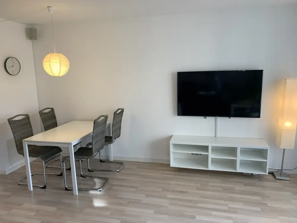 Möblierte 2-Zimmer-Wohnung mit Balkon in Stuttgart West