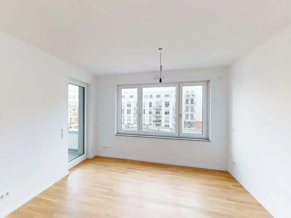 2-Zimmer-Wohnung mit Balkon im 2. Stock in Frankfurt am Main