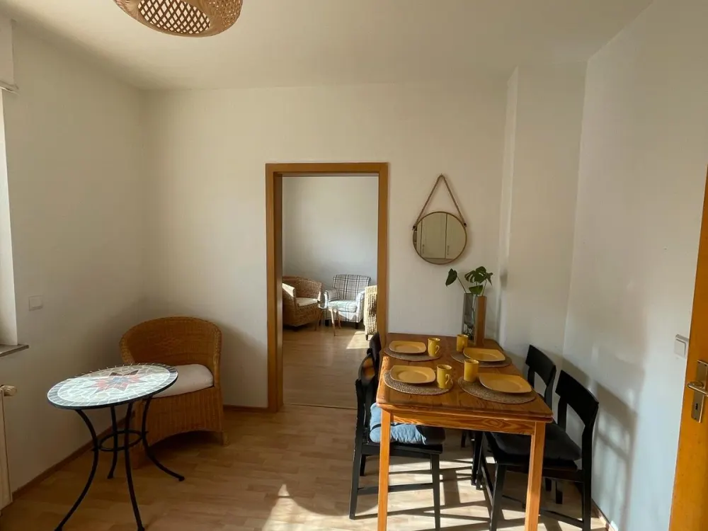 40qm Appartement/1 Zimmer mit Bad und Wohnküche/bis31.07.2027frei