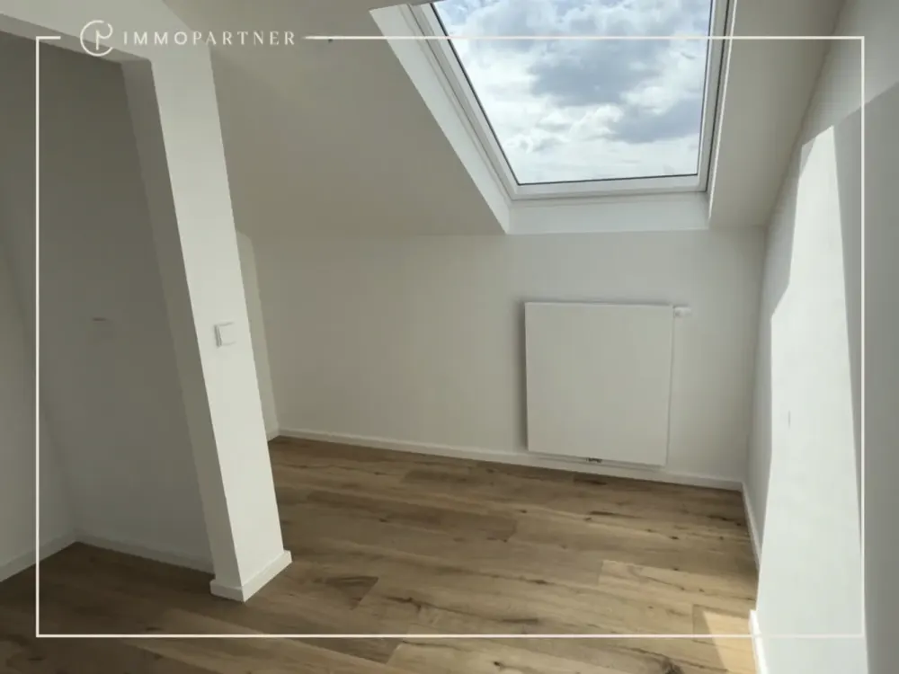 *exklusive ausgebaute DG Wohnung* mit moderner Einbauküche