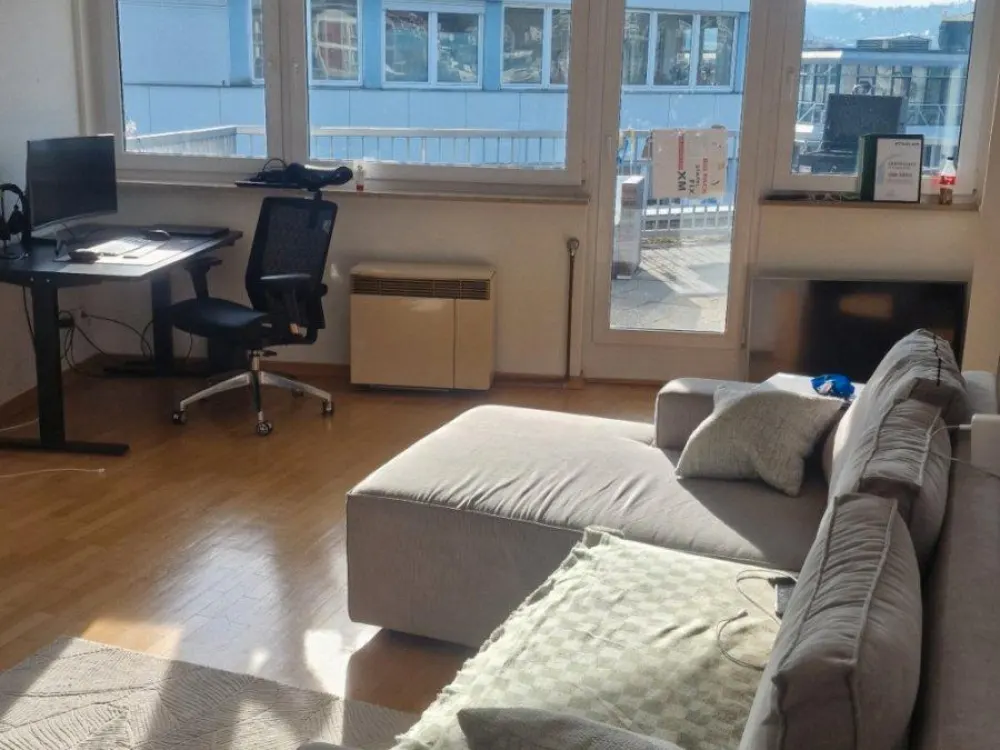 Dachterrasse über Stuttgart: 1,5 Zi DG, Mitte, Möbel geschenkt