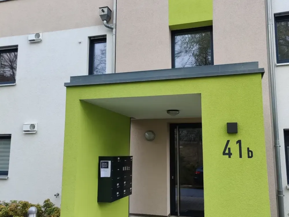 Like-new 3-room apartment with balcony and fitted kitchen in Nürnberg