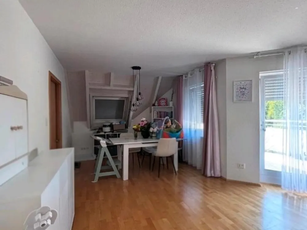 2-Zimmer Wohnung 71 qm mit Garage in Friedrichshafen