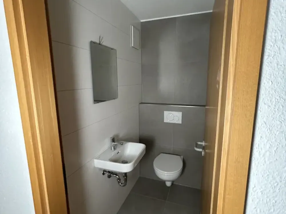 Moderne 3,5-Zimmer-Wohnung mit zwei Terrassen in zentraler Lage von Endersbach