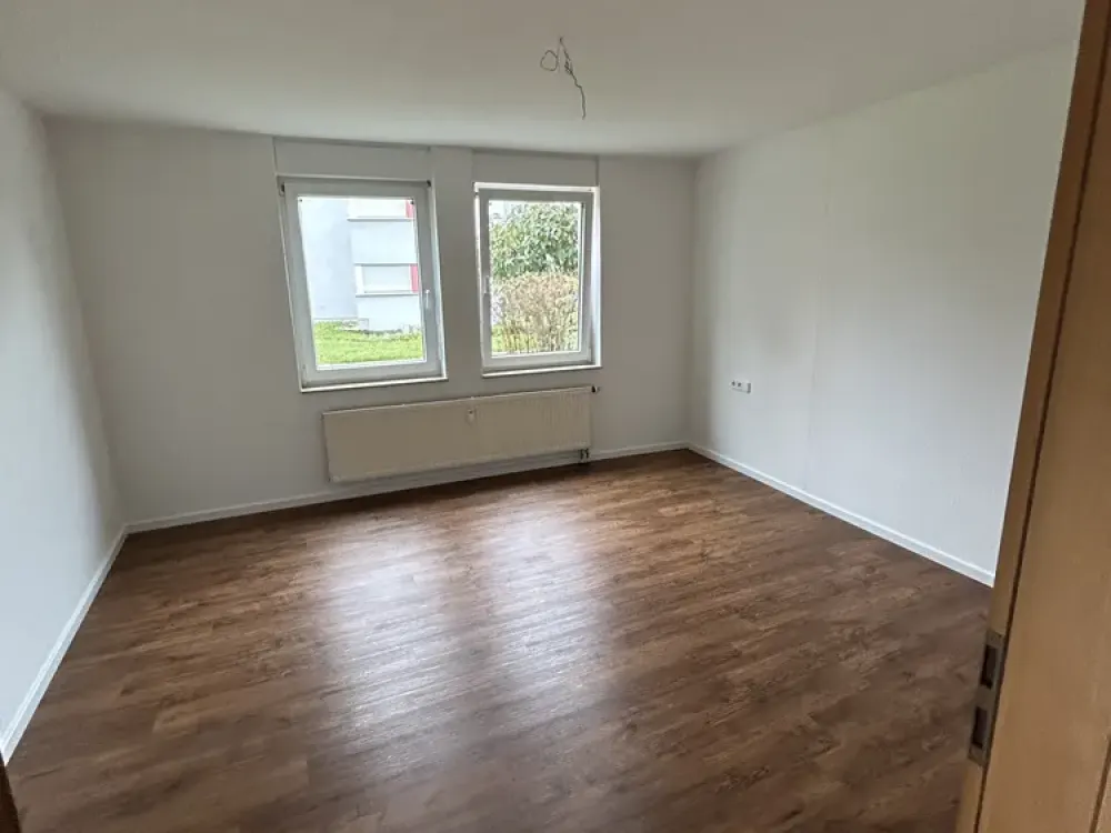 Moderne 3,5-Zimmer-Wohnung mit zwei Terrassen in zentraler Lage von Endersbach