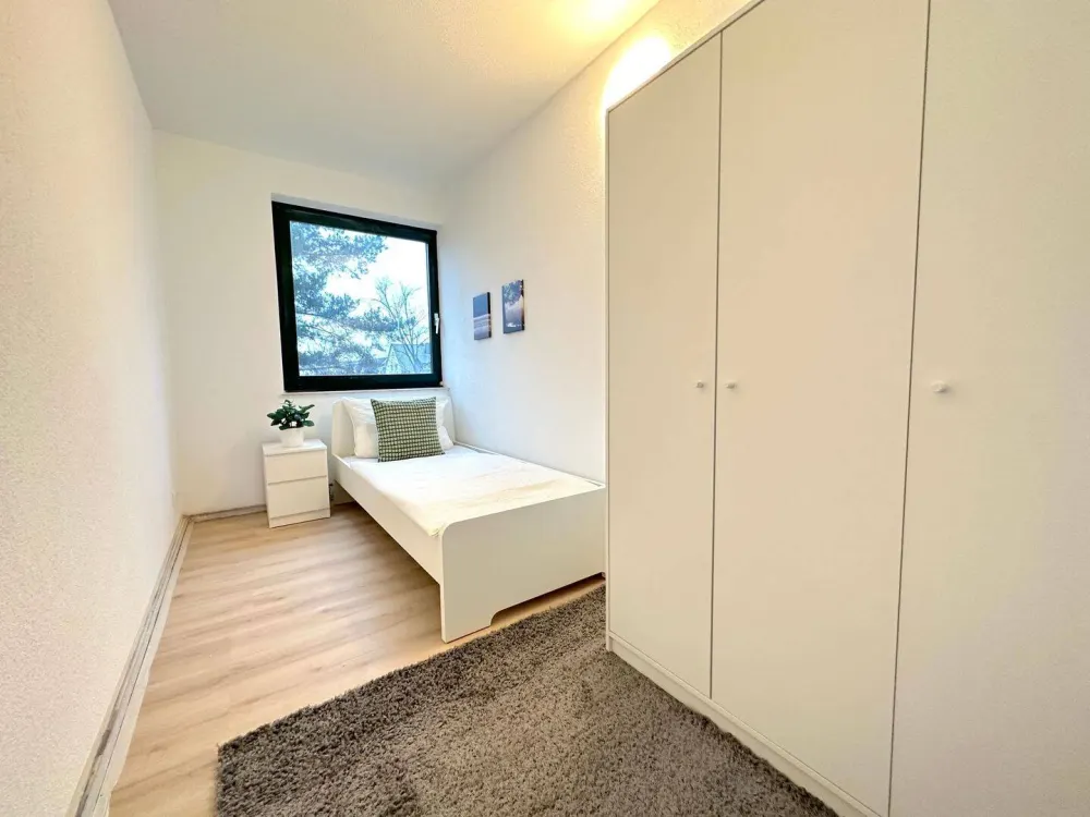 ?? Zimmer frei in moderner WG in Frankfurt - Robert-Dissmann-Straße 6!