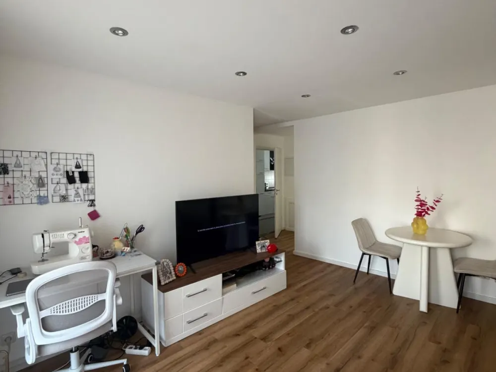 2-Zimmer-Wohnung zur Untermiete, NUR 2 MONATE